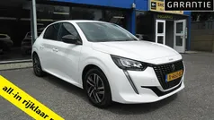 Wit Gebruikt 2023 Peugeot 208 Allure Hatchback | € 17.850 (Eerlijke prijs)
