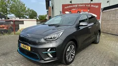 Grijs, metallic lak Gebruikt 2021 Kia e-Niro SUV | € 24.950 (Goede deal)