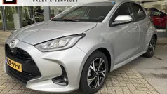 Gebruikt 2025 Toyota Yaris Hybrid Hatchback | € 26.950 (Eerlijke prijs)