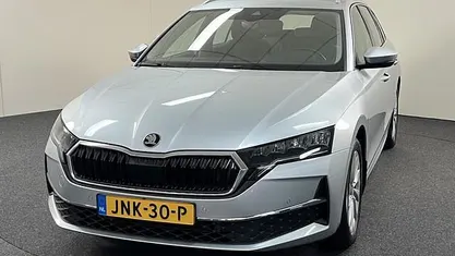 Occasion 2025 Skoda Octavia Business Line Stationwagen | € 32.950 (Eerlijke prijs)