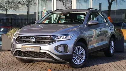 Occasion 2023 VW T-Roc Business SUV | € 21.900 (Goede deal)
