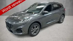 Grijs, metallic lak Gebruikt 2023 Ford Kuga ST-Line X SUV | € 28.880 (Goede deal)