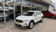 Gebruikt 2024 VW T-Roc Style SUV | € 33.499 (Goede deal)