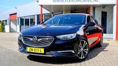 Blauw Gebruikt 2019 Opel Insignia Business Hatchback | € 14.750 (Eerlijke prijs)
