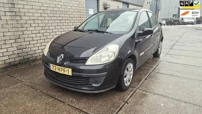 Zwart Occasion 2009 Renault Clio II Rip Curl Hatchback | € 1.950 (Eerlijke prijs)