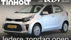 Grijs, metallic lak Gebruikt 2023 Kia Picanto Hatchback | € 14.950 (Eerlijke prijs)