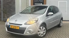 Gebruikt 2012 Renault Clio IV Authentique Hatchback | € 2.850 (Eerlijke prijs)