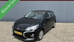 Zwart Gebruikt 2022 Mitsubishi Space Star Hatchback | € 12.450 (Goede deal)