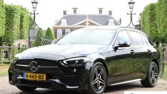 Zwart Gebruikt 2022 Mercedes C300 AMG Stationwagen | € 38.695 (Eerlijke prijs)