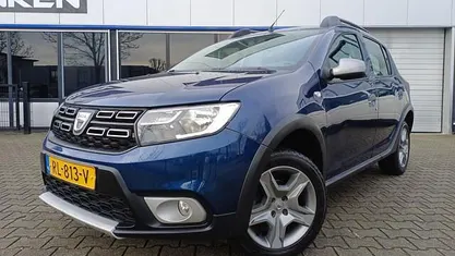 Blauw Gebruikt 2018 Dacia Sandero Stepway Hatchback | € 8.450 (Eerlijke prijs)
