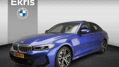Blauw, metallic lak Gebruikt 2024 BMW 330 M Sport Sedan | € 66.900