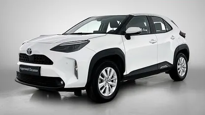 Wit Occasion 2022 Toyota Yaris Cross Business Edition SUV | € 24.745 (Eerlijke prijs)