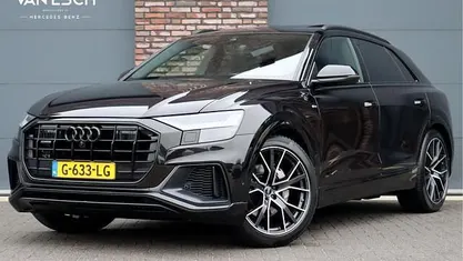 Zwart Occasion 2019 Audi Q8 S-Line SUV | € 52.500 (Goede deal)