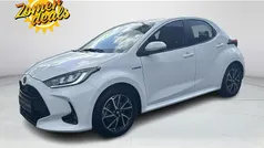 Gebruikt 2021 Toyota Yaris Hybrid Hatchback | € 19.949 (Eerlijke prijs)