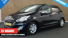 Blauw Gebruikt 2015 Peugeot 208 Style Hatchback | € 9.145 (Eerlijke prijs)