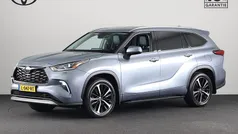 Moon dust silver metallic (1k5) (grijs metallic) Gebruikt 2021 Toyota Highlander Premium SUV | € 52.445 (Eerlijke prijs)