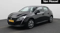 Zwart Gebruikt 2023 Peugeot e-208 Active Hatchback | € 18.900 (Goede deal)