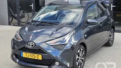 Grijs Gebruikt 2018 Toyota Aygo Hatchback | € 10.449 (Eerlijke prijs)