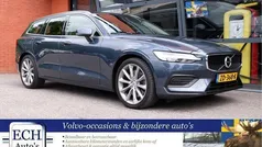 Blauw Gebruikt 2019 Volvo V60 Momentum Stationwagen | € 26.950 (Goede deal)