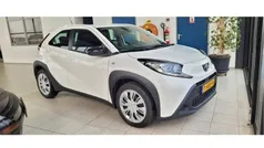 Gebruikt 2022 Toyota Aygo Play Hatchback | € 15.250 (Eerlijke prijs)