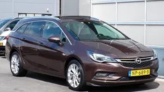 Bruin Gebruikt 2017 Opel Astra Innovation Stationwagen | € 10.950 (Eerlijke prijs)