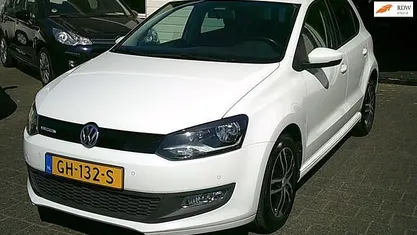 Wit Gebruikt 2015 VW Polo Edition Hatchback | € 6.850 (Eerlijke prijs)