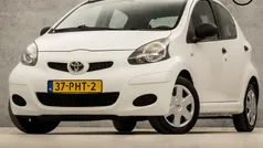 Wit Gebruikt 2011 Toyota Aygo Sport Hatchback | € 4.445 (Eerlijke prijs)