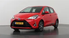 Gebruikt 2018 Toyota Yaris Hybrid Design Hatchback | € 16.630 (Eerlijke prijs)