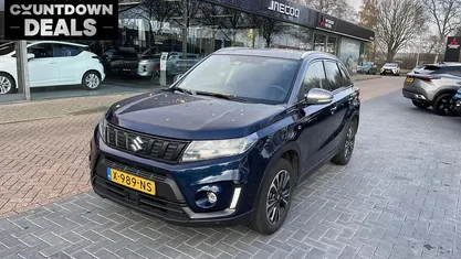 Blauw Gebruikt 2024 Suzuki Vitara Style SUV | € 28.785 (Eerlijke prijs)