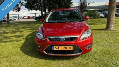Occasion Ford Focus Titanium 125 PK (91 kW) 2009 Rood Hatchback