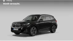 Zwart Gebruikt 2023 BMW iX1 SUV | € 44.880 (Eerlijke prijs)