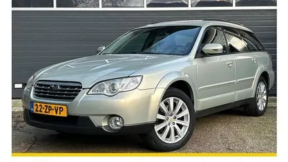 Geel (metallic) Gebruikt 2007 Subaru Outback Comfort Stationwagen | € 4.995 (Eerlijke prijs)