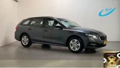 Grijs Gebruikt 2021 Skoda Octavia Ambition Stationwagen | € 13.250 (Eerlijke prijs)