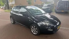Zwart Gebruikt 2017 Fiat Punto Evo Hatchback | € 6.999 (Goede deal)