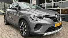 Gebruikt 2023 Renault Captur Evolution SUV | € 24.950 (Eerlijke prijs)
