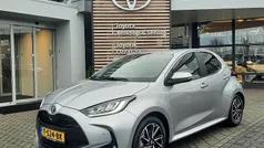 Gebruikt 2023 Toyota Yaris Hybrid Style Hatchback | € 20.990 (Eerlijke prijs)