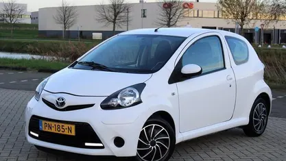 Occasion Toyota Aygo 68 PK (50 kW) 2012 Wit Hatchback