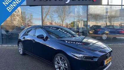 Gebruikt 2021 Mazda 3 Luxury Hatchback | € 24.839 (Eerlijke prijs)