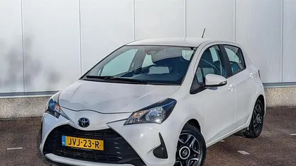Occasion Toyota Yaris Design 2026 Wit Hatchback