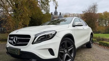 Wit Gebruikt 2017 Mercedes GLA250 Ambition SUV | € 18.888 (Super prijs)