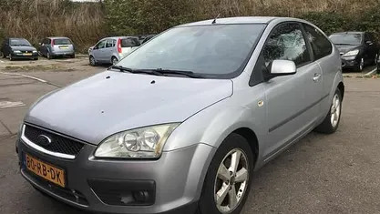Gebruikt 2005 Ford Focus Hatchback | € 1.100 (Eerlijke prijs)