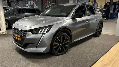 Grijs Gebruikt 2023 Peugeot 208 GTi Hatchback | € 17.950 (Eerlijke prijs)