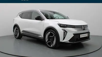 Wit Occasion 2025 Renault Scenic E-Tech Iconic SUV | € 43.490 (Goede deal)