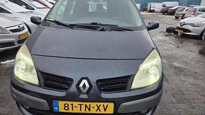 Gebruikt 2006 Renault Grand Scénic II Business MPV | € 999 (Eerlijke prijs)