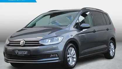 Grijs Gebruikt 2019 VW Touran Comfortline MPV | € 22.899 (Goede deal)
