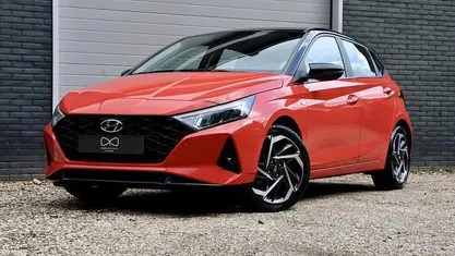 Occasion Hyundai i20 Premium 101 PK (74 kW) 2020 Rood Hatchback
