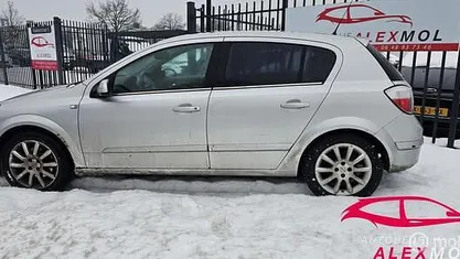 Occasion 2004 Opel Astra Cosmo Hatchback | € 925 (Eerlijke prijs)