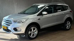 Grijs Gebruikt 2017 Ford Kuga Titanium SUV | € 14.900 (Eerlijke prijs)