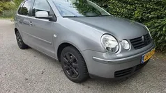 Grijs Gebruikt 2004 VW Polo Hatchback | € 1.475 (Eerlijke prijs)