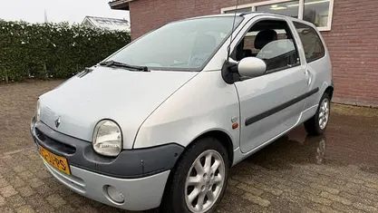 Occasion 2002 Renault Twingo Hatchback | € 999 (Eerlijke prijs)